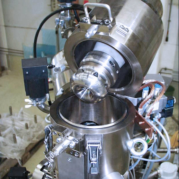 electron beam generator